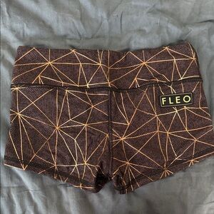Fleo shorts x Chestee